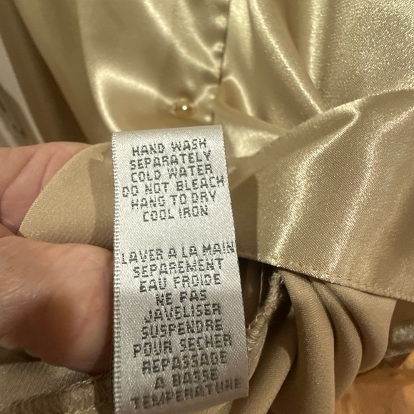 Conrad C Collection Ladies Gold Satin Blouse Size 12 $69 - Picture 9 of 12